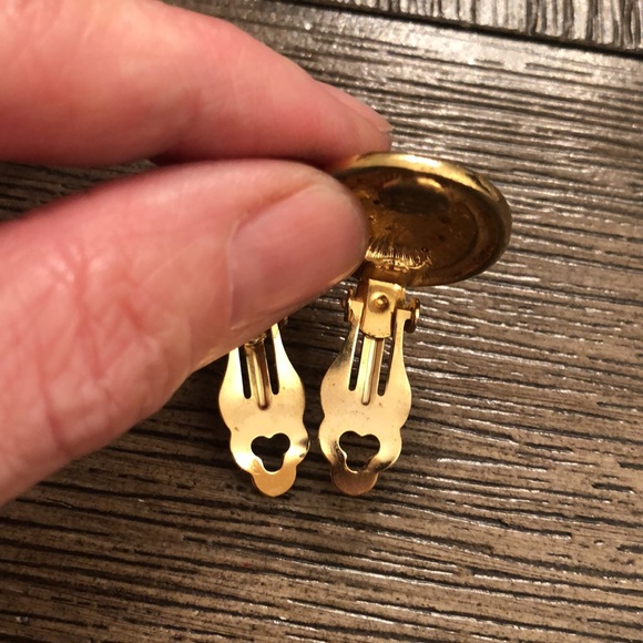 Vintage Swirl Rhinestone Clip Earrings - Picture 9 of 13